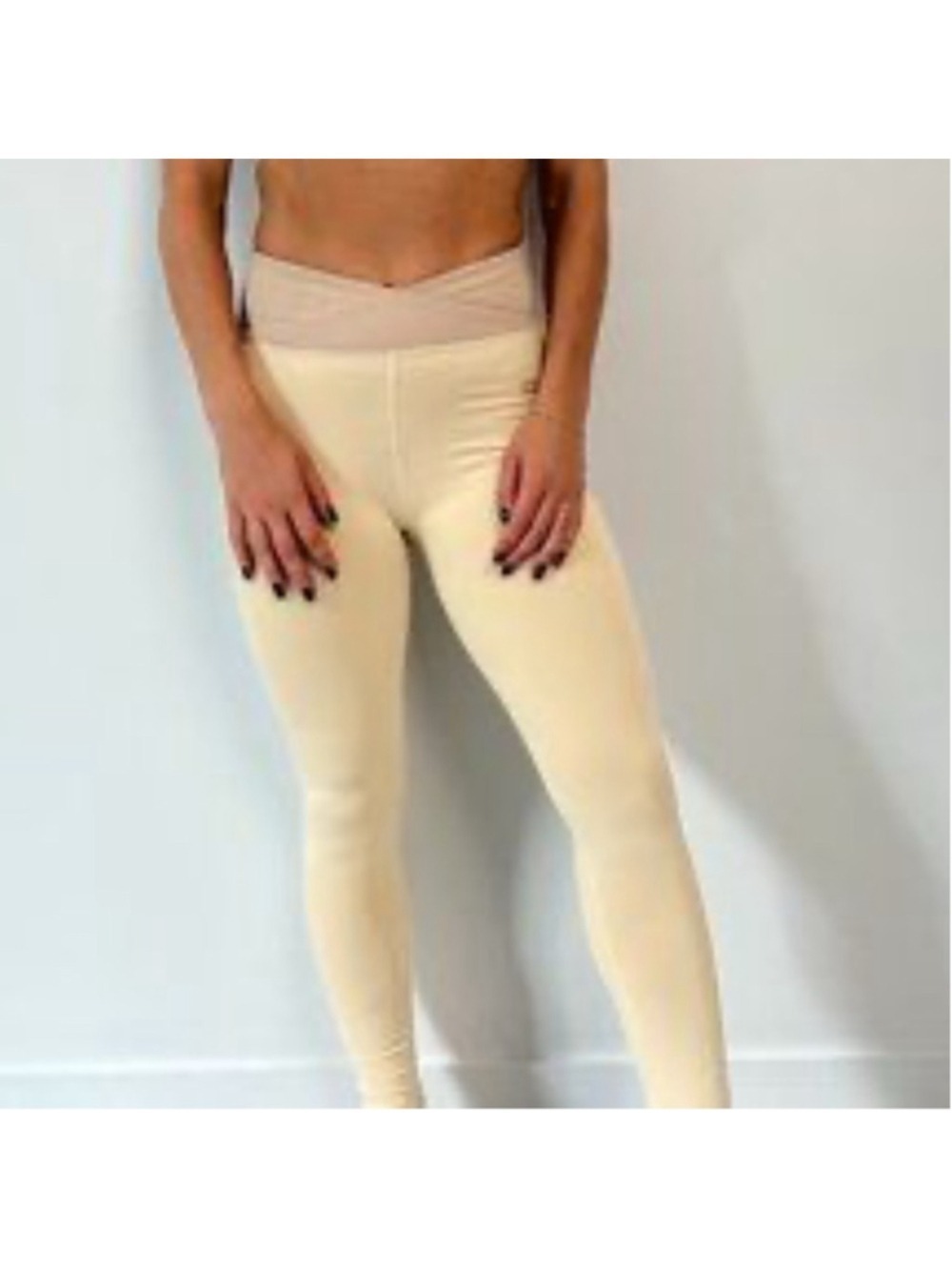 Bo+Tee batch a beige leggings activewear size medium regular NWT